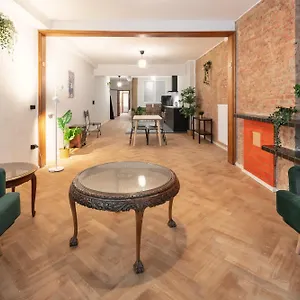 Appartement Two-bedroom In The Heart Of, Anvers